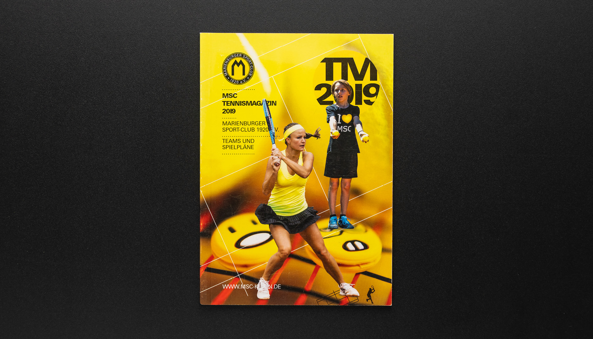 Ronny-Edelstein-Design-Magazin_TopView-1920x1280_Marienburger-Sport-Club-MSC-Magazin-2019-Tennis-1