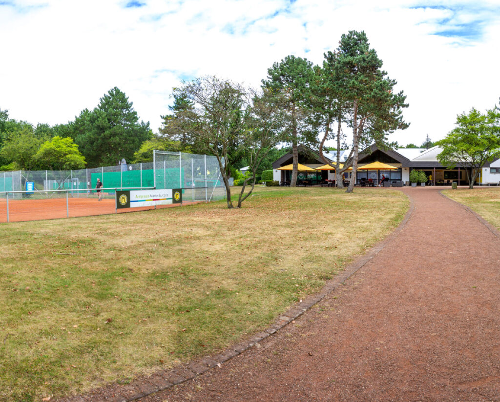 Ronny-Edelstein-Design-MediaSlider_1200x800-Marienburger-Sport-Club-MSC-Virtual_Tour-1-4